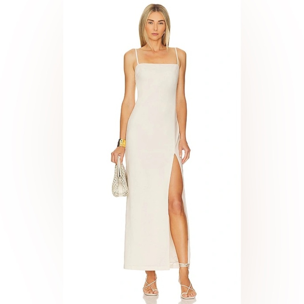 Elegant White Maxi Dress with Thigh Slit